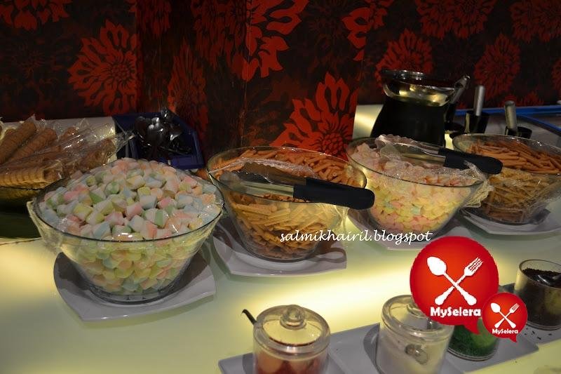 flaming steamboat dessert flaming steamboat