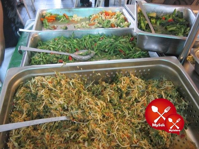 nasi campur jalan penchala sambal_hijau