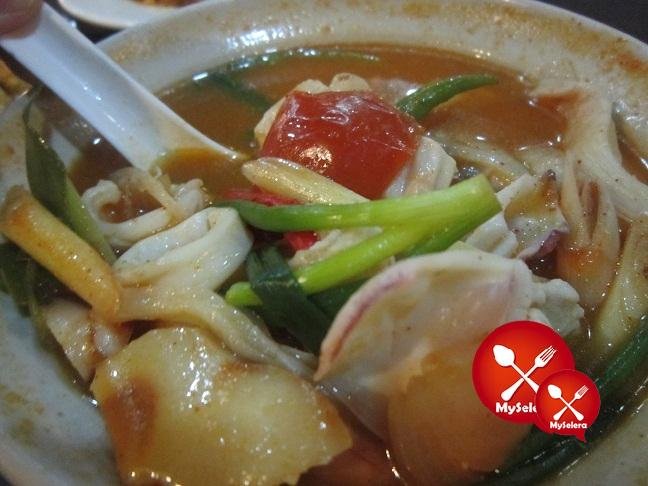 wan thai tomyam campur