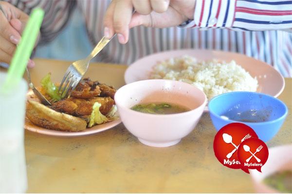Nasi Ayam Mancongkam, Gombak
