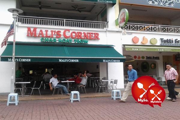 Mali's Corner, Danau Kota