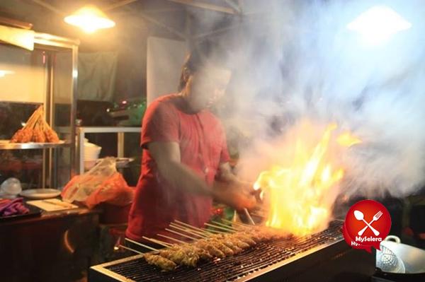 Satay Besar Sedap di Satay AK24, Shah Alam
