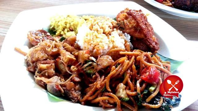 Nasi Ambeng Warung Ibu Tanjung Karang