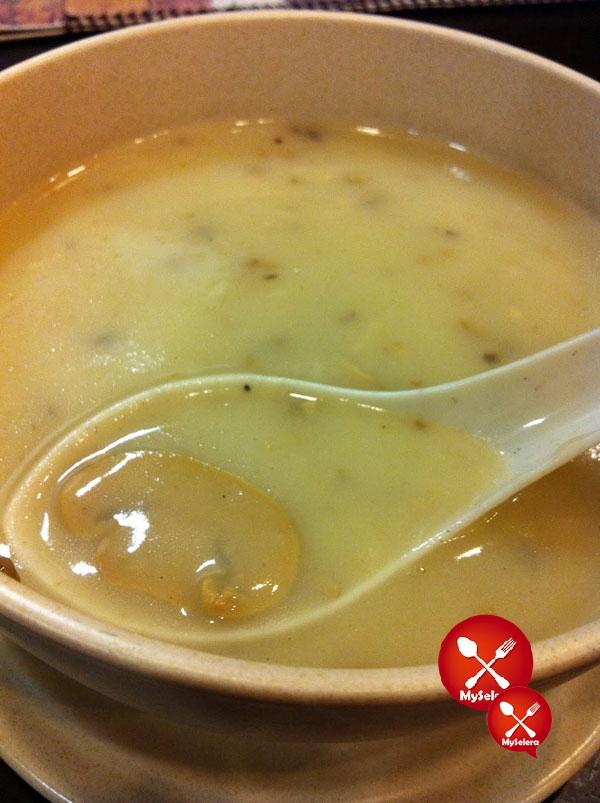mushroom sup mr-steak house