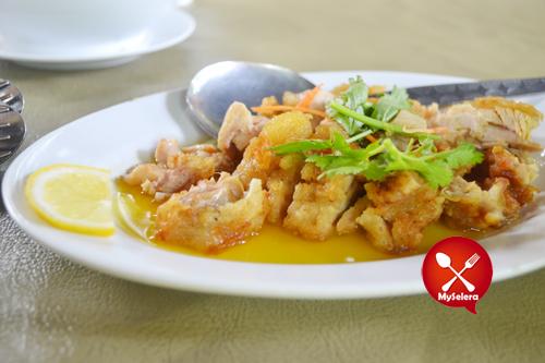 restoran tupai-tupai lemon chicken