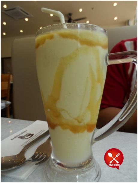 Signature Drink- Avocado Honey + Milk