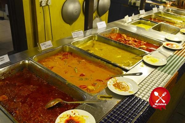 Nasi Campur Restoran Rebung