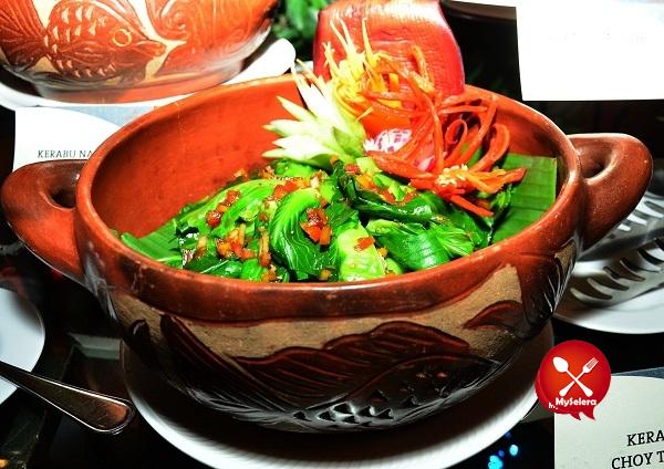 KERABU ACAR BUAH