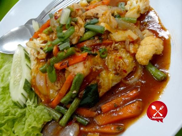 Nasi Goreng Dara Restoran Bisik Bisik