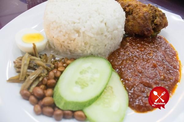 Nasi Lemak Ayam Berempah di Char Koay Teow Simply Delicious Serina Redzuawan