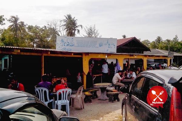 Kedai makan D'Coconut, Pantai Teluk Ketapang