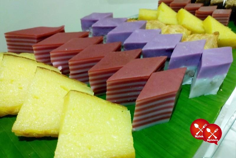 Kuih Muih di di Buffet Ramadhan Pacific Regency Hotel Suites Kuala Lumpur