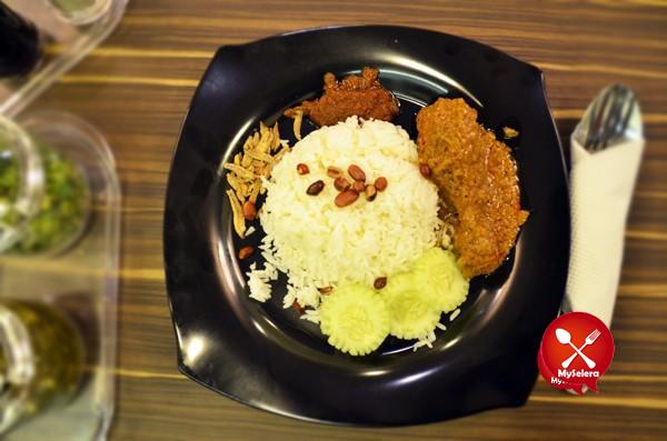 Nasi Lemak Super Bowl Delights Sungei Wang Plaza