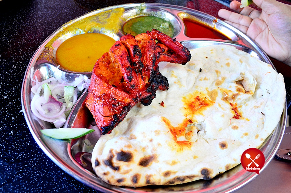 Roti Naan Ayam Tandoori Restoran Kapitan Lebuh Chulia, Penang
