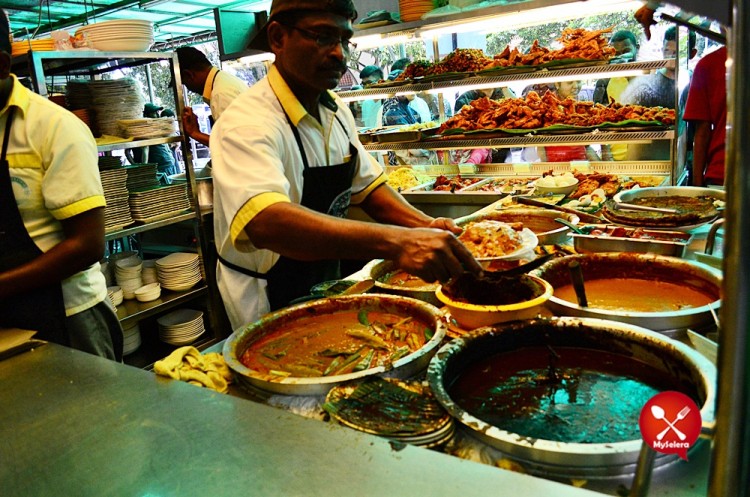 Nasi Kandar Beratur di Original Kayu Nasi Kandar, Penang