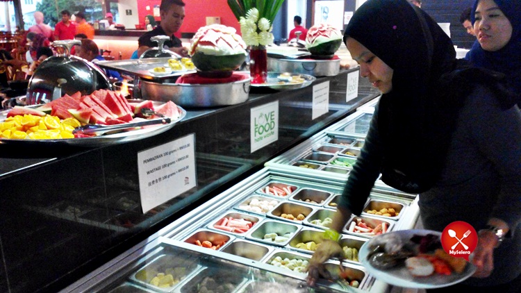 Red Wok Steamboat Bangi