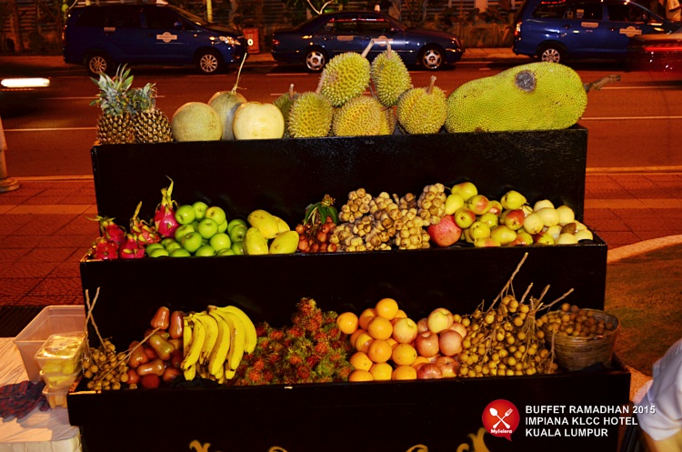 Santapan durian di Buffet Ramadhan 2015 Impiana KLCC Hotel