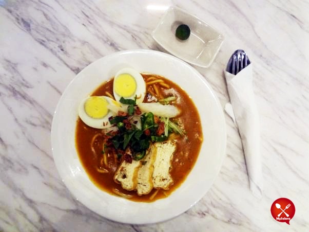 Berbuka Puasa di Rail Canteen Mee Rebus