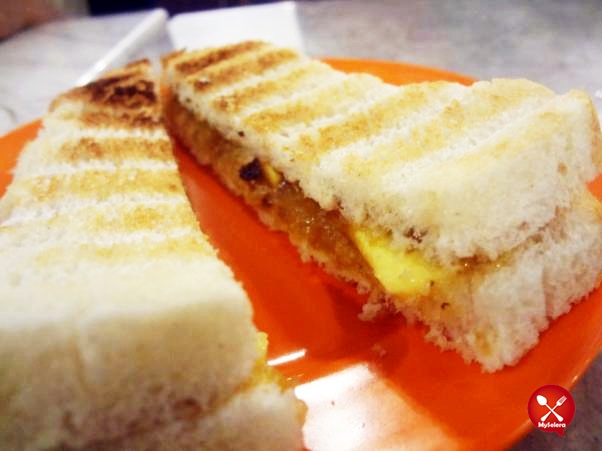 Berbuka Puasa di Rail Canteen Roti Bakar - 3