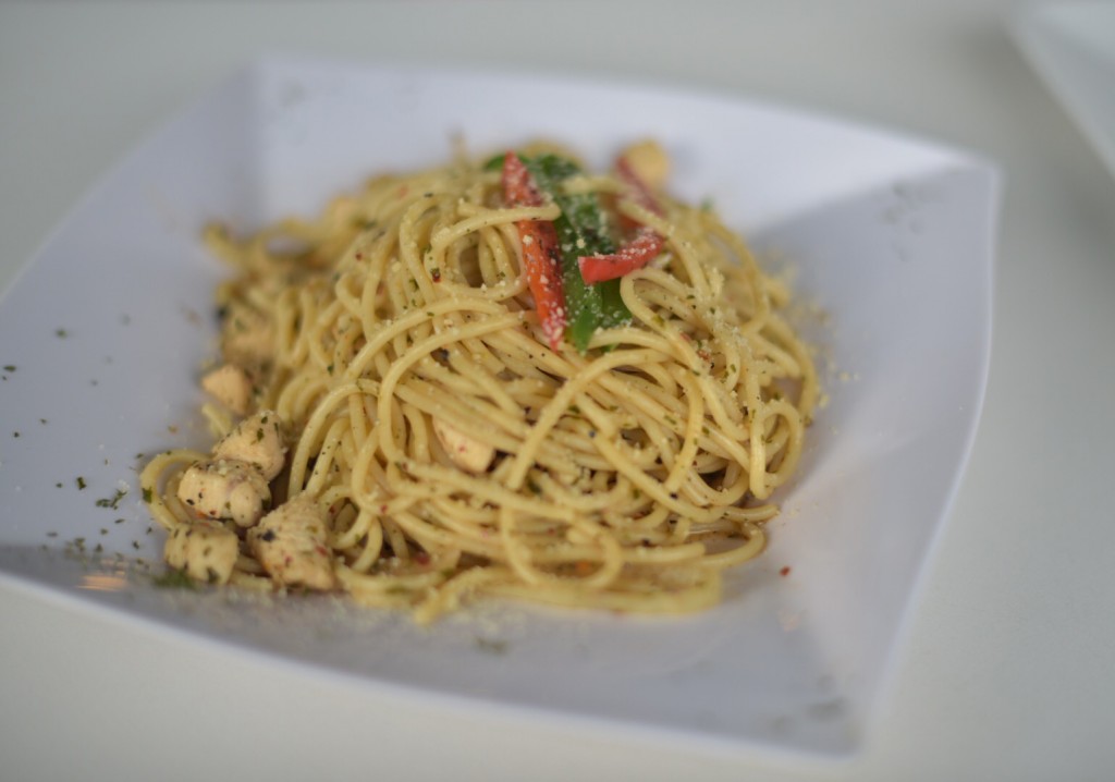 Spaghetti Chicken Aglio Olio