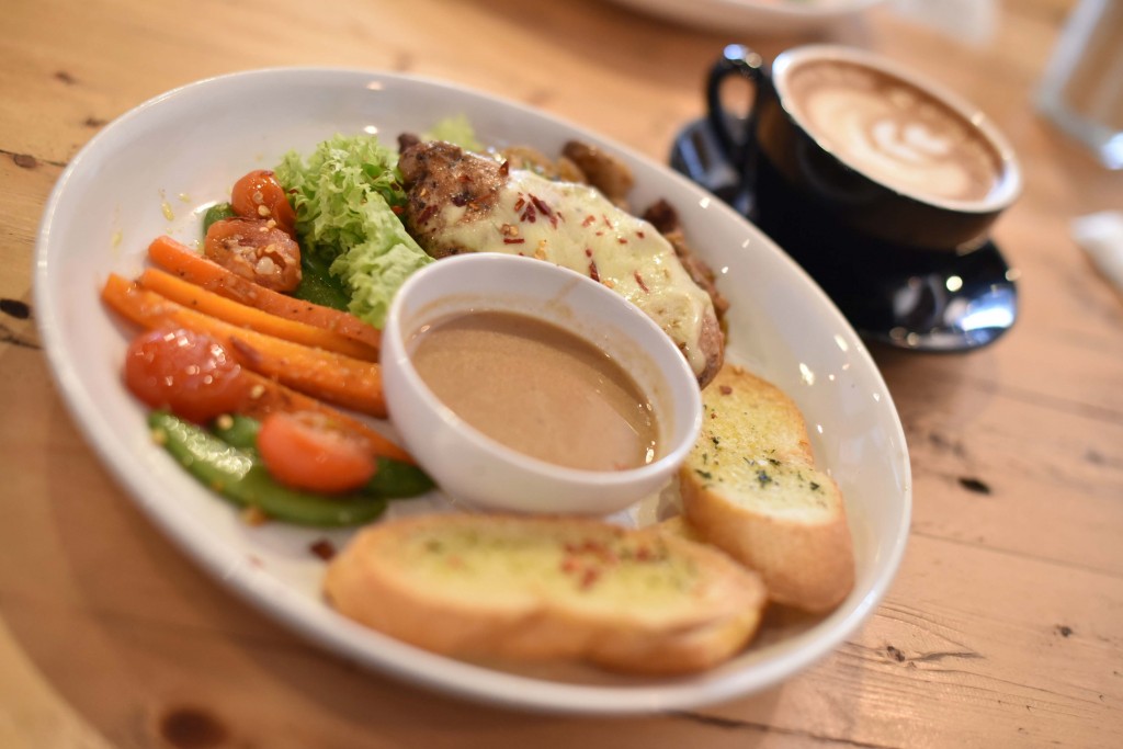 Wood&Steel, Kota Damansara